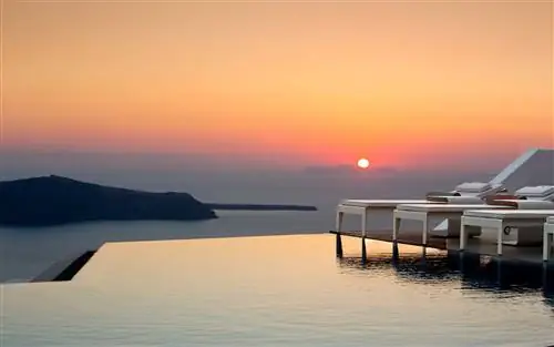 Отель Grace Santorini с пейзажным бассейном