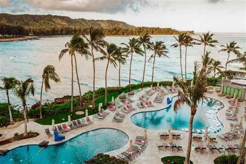 Аэрофотоснимок бассейна на курорте Turtle Bay Resort Аэрофотоснимок бассейна на курорте Turtle Bay Resort