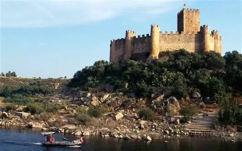 Замки Португалии