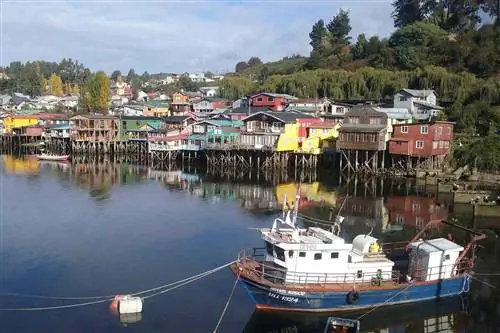 Красочные дома в Чилоэ, Чили