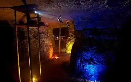 Мега Пещера