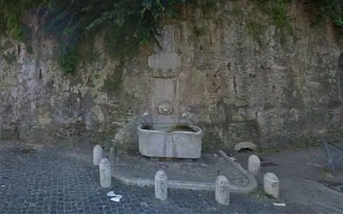 12 римских фонтанов, которые заставят вас захотеть купить билет: Fontana di Via Garibaldi