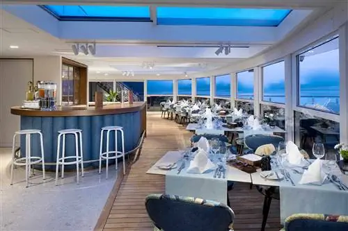 Столовая на речном круизном лайнере AmaWaterways Столовая на речном круизном лайнере AmaWaterways