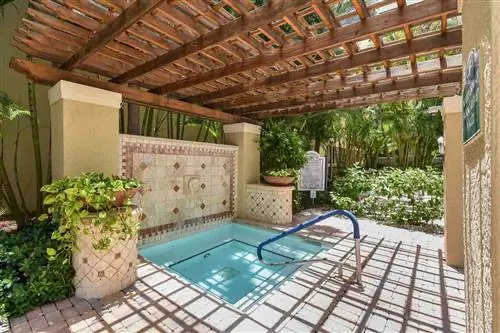 Гидромассажная ванна на Airbnb в Палм-Бич