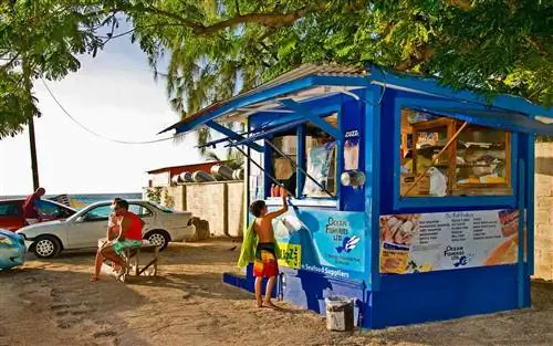 Самые удивительные рестораны мира с видом: Cuz's Fish Shack