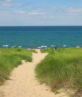 Романтический пляжный отдых: мирный Провинстаун, Массачусетс