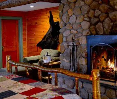 Лучшие отели Америки на озере: Friends Lake Inn