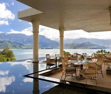 Лучшие отели на Гавайях: St. Regis Princeville Resort