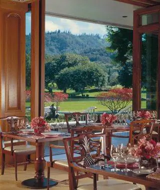 Лучшие отели на Гавайях: Four Seasons Resort Lana’i, The Lodge at Koele