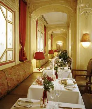 Лучшие отели Нью-Йорка: Hôtel Plaza Athénée, Нью-Йорк