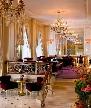 Лучшие отели в Нью-Йорке: Сент-Реджис, Нью-Йорк