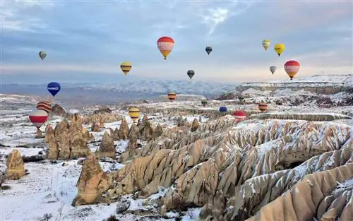 Воздушные шары, Зимняя Каппадокия, Турция