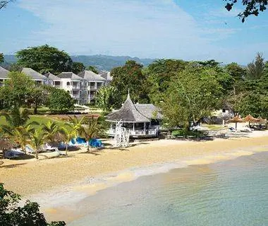 Лучшие карибские отели мира: пары Sans Souci