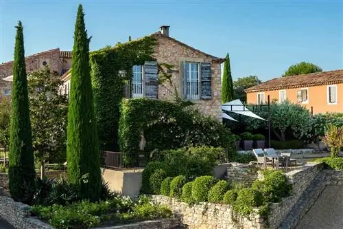 лучшие-франция-курорты-coquillade-деревня-00-FRANCERESORTSWB22