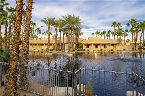 Внешний вид вилл в отеле Hyatt Regency Indian Wells, Большой Палм-Спрингс, Калифорния