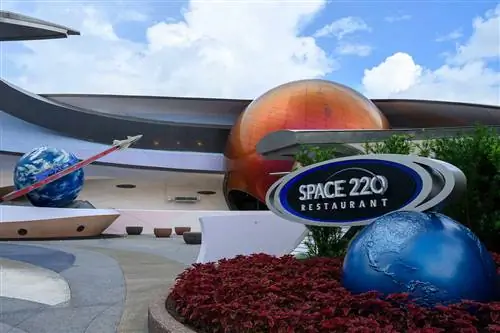 Внешний вид ресторана Space 220
