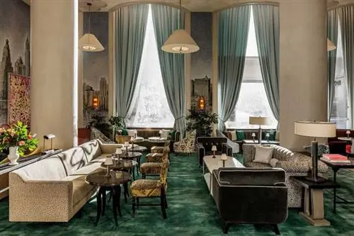 Внутри нового роскошного отеля Rose Ink на Уолл-стрит в Нью-Йорке.