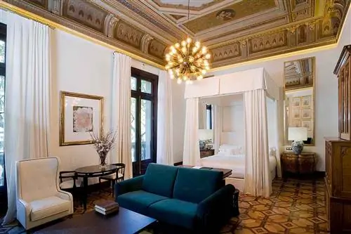 Гостевая комната в отеле Cotton House, Autograph Collection в Барселоне