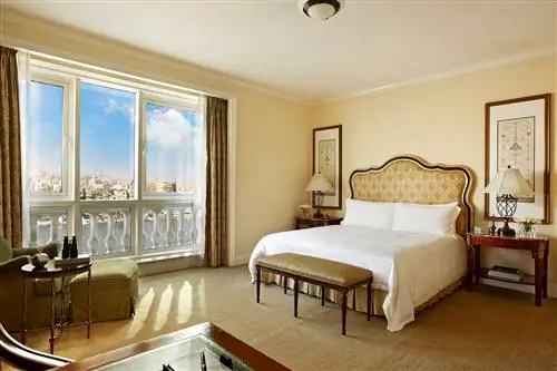 Вид из номера в отеле Four Seasons Hotel Cairo at the First Residence