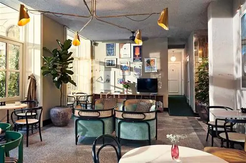 Интерьер кафе Coco в отеле Coco