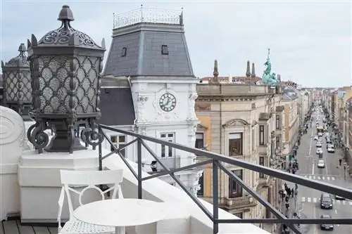 Королевский люкс с балконом в d’Angleterre