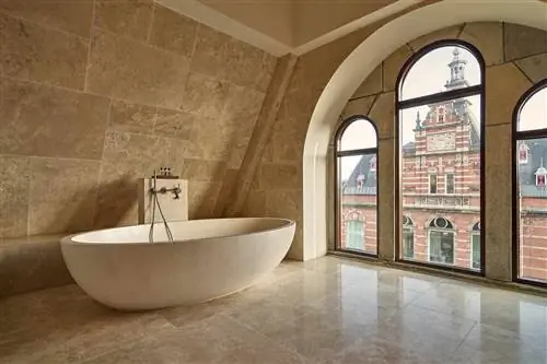 Ванная комната в люксе Concerto Two Bed в консерватории