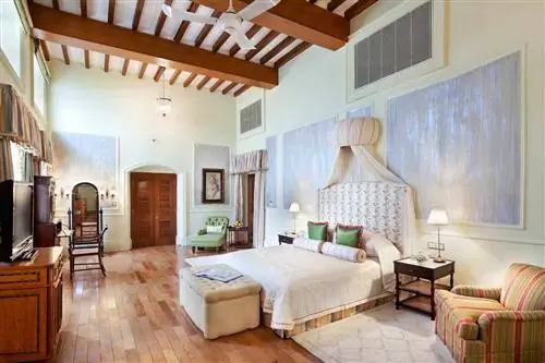 Люкс во дворце Тадж Фалакнума