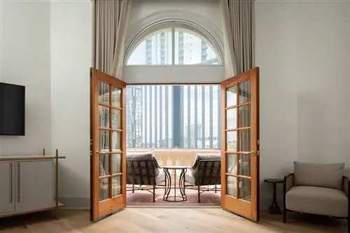 Балкон люкса в The Driskill в Остине