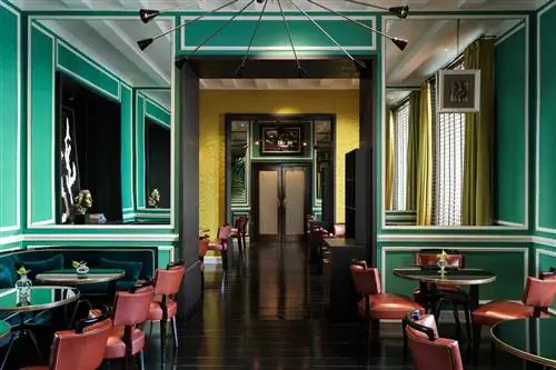 Дж. К. Площадь Рома, Рим, Италия