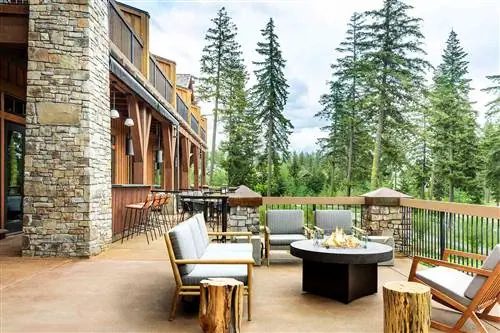 Терраса и место для костра в Suncadia Resort