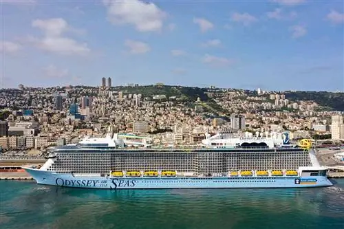Odyssey of the Seas прибывает в Хайфу, Израиль