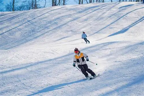 Лыжники на Perfect North Slopes, Индиана