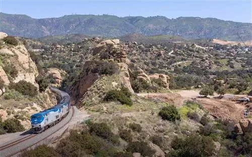 Поезд Amtrak Coast Starlight
