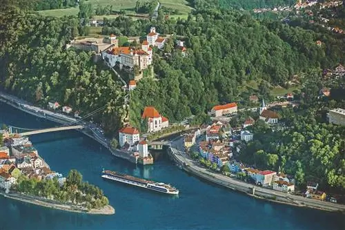Антенна AmaPrima в Пассау от Adventures by Disney / AmaWaterways River Cruises