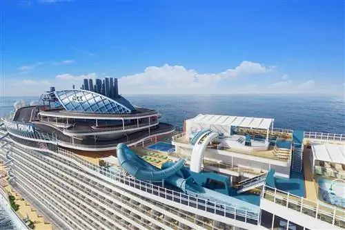 Бассейны и водные горки на круизной линии Norwegian Cruise Line - Norwegian Prima