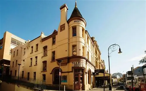 Самые посещаемые привидениями отели в мире: Russell Hotel, Сидней, Австралия