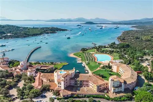 Вид с воздуха на отель Cala di Volpe, отель Luxury Collection, Коста-Смеральда