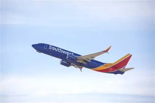 Самолет Southwest Airlines после взлета