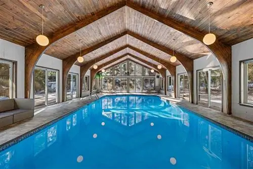Крытый бассейн в аренду Airbnb