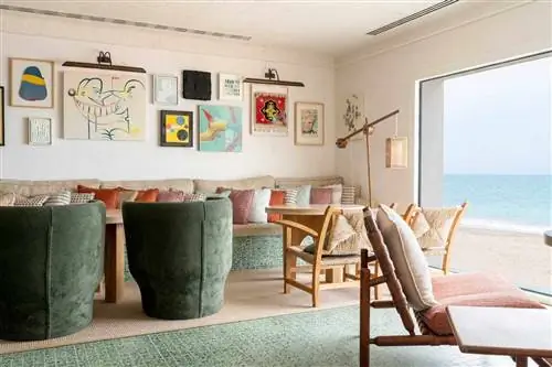 Зона отдыха в отеле Little Beach House Barcelona