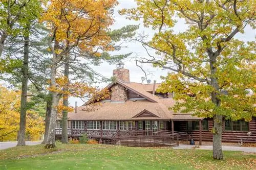 Keweenaw Mountain Lodge осенью