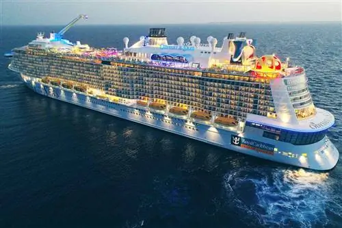 Вид с воздуха на Royal Caribbean Odyssey of the Seas