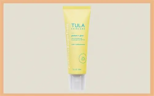 Вы захотите добавить этот сияющий ежедневный солнцезащитный крем в свой ежедневный уход за кожей как можно скорее