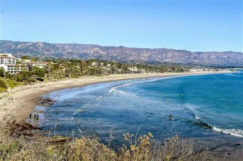 Береговая линия Монтесито в Санта-Барбаре, Калифорния