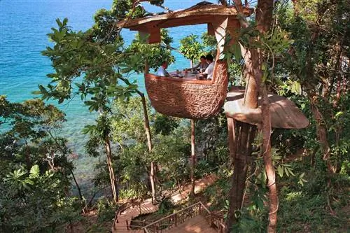 Ужин на деревьях в Soneva Kiri