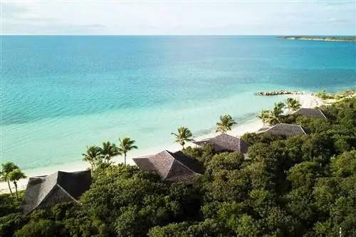 Пляжные бунгало Cuvée's Royal Island с видом с воздуха
