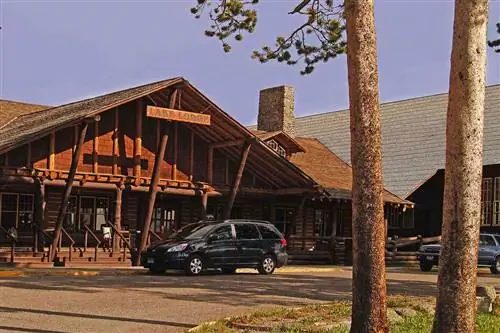 Внешний вид коттеджей Lake Lodge в Йеллоустонском национальном парке