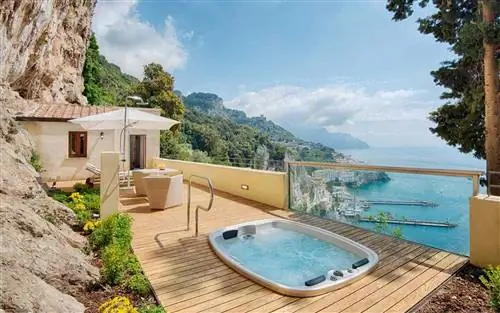 Гранд-отель Convento di Amalfi и собственность NH Collection