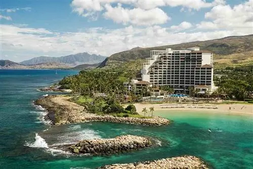 Вид с воздуха на курорт Four Seasons Resort Oahu at Ko`olina Вид с воздуха на курорт Four Seasons Resort Oahu at Ko`olina