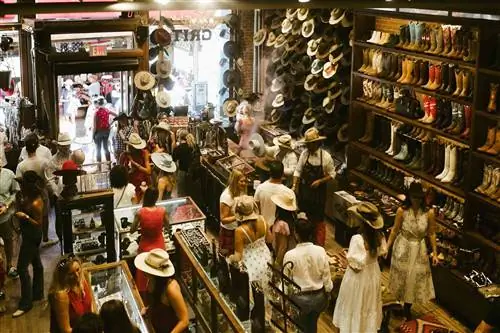 Вид с воздуха на магазин Kemo Sabe в Аспене.